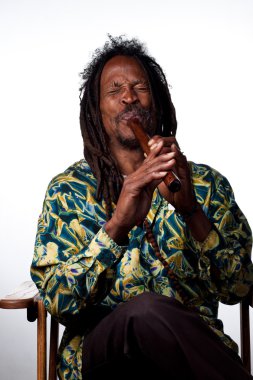 Flüt çalmaya Rastafarian