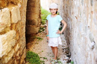 Gezi sırasında çocuk kız