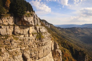 Tskhrajvari, Racha, Georgia 'dan sonbahar manzarası
