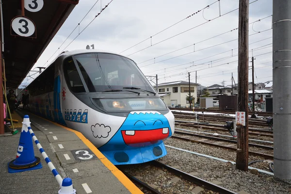 Kawaguchiko, Japán - 16,2016 március - "Fujikyu express" egy vágás — Stock Fotó