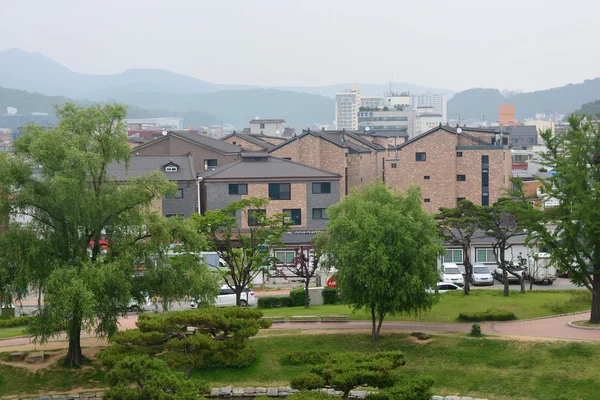 Suwon,Korea - 12 June, 2016 Suwon Hwaseong and Suwon city — Stock Photo, Image