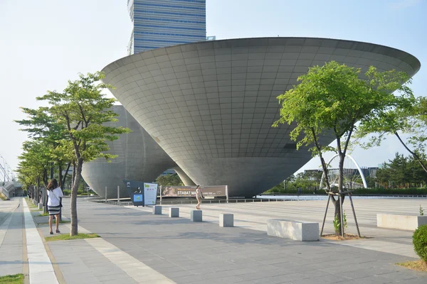 INCHEON, Coréia do Sul - 12 de junho de 2016: Songdo Central Park é um — Fotografia de Stock