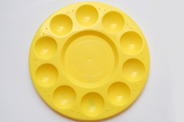 Suluboya resim için Plastik tabaklar