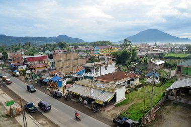 Şehir manzarası. Berastagi. Kuzey Sumatra, Endonezya