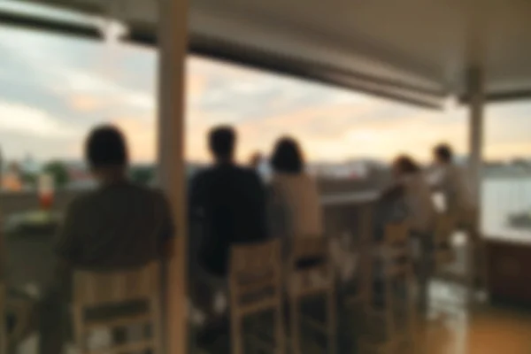 Blur or Defocus image of people relaxing with river view — Stock Photo, Image