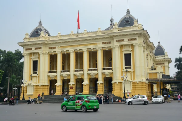 Ханой, В'єтнам - Жовтень 25,2015: оперний театр Ханоя — стокове фото