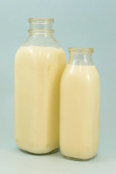 Couple Bottles Cold Fresh Dairy Milk Farm — Stock Photo, Image