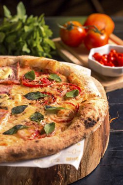 Pizza Napolitan Lezzetli zum 