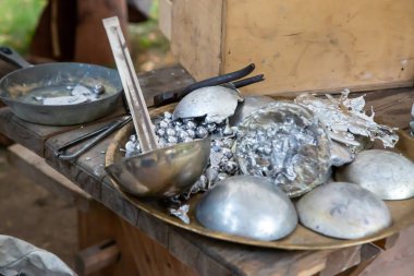 Metal taban eriyor boş, kurşun top