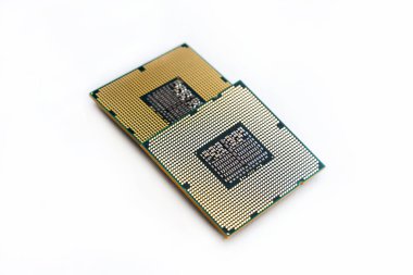 İzole edilmiş beyaz arkaplanda Cpu çift mikroçip