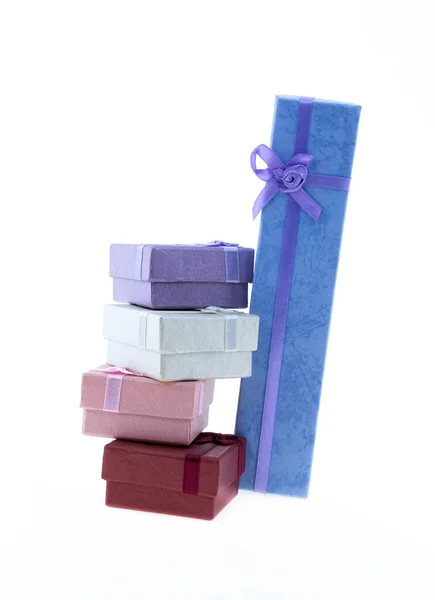 Geschenkbox Lang Und Quadratisch Auf Isoliertem Hintergrund Rot Und Blau — Stockfoto