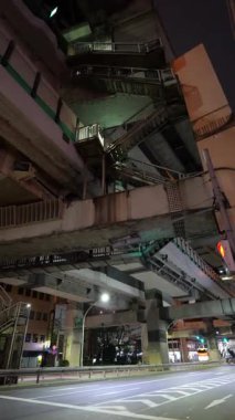 Hakozaki Kavşak Gecesi Görünümü 2025