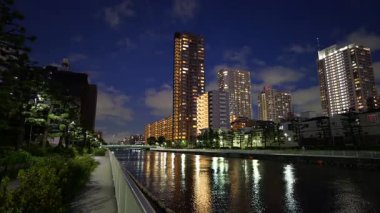 Onagigawa Nehri, Japonya Tokyo Gece Manzarası Temmuz 2025