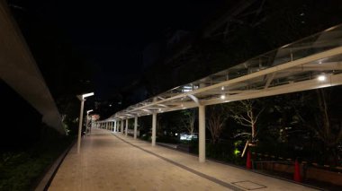 Mavi Cephe Shibaura Gece Manzarası, Japonya Tokyo Eylül 2025