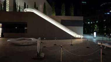 Mavi Cephe Shibaura Gece Manzarası, Japonya Tokyo Eylül 2025