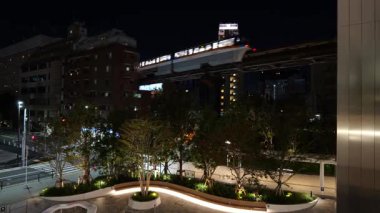 Mavi Cephe Shibaura Gece Manzarası, Japonya Tokyo Eylül 2025