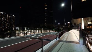 Mavi Cephe Shibaura Gece Manzarası, Japonya Tokyo Eylül 2025