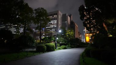 Hibiya Park Gece Manzarası, Japonya Tokyo Eylül 2025