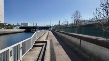 Japonya 'da nehir kenarı gezinti güvertesi 2024