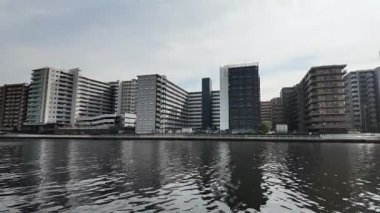 Japonya 'da nehir kenarı gezinti güvertesi 2024