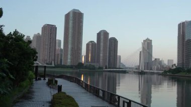 Sumida Nehri, Japonya Tokyo Haziran 2024 sabahı