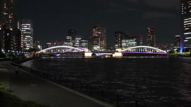 Sumida Nehri Gece Manzarası, Tokyo Japonya Eylül 2024