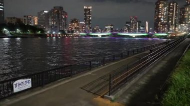 Sumida Nehri Gece Manzarası, Tokyo Japonya Eylül 2024