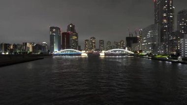 Sumida Nehri Gece Manzarası, Tokyo Japonya Eylül 2024