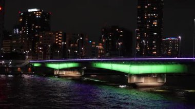 Sumida Nehri Gece Manzarası, Tokyo Japonya Eylül 2024