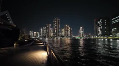 Sumida Nehri Gecesi, Tokyo Japonya Ocak 2024