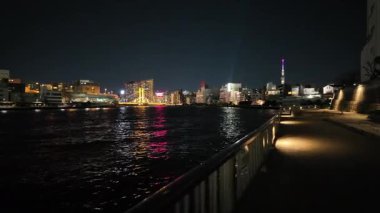Sumida Nehri Gecesi, Tokyo Japonya Ocak 2024