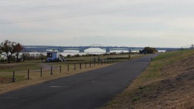 Arakawa nehir yatağı Shinsuna bölgesi, Japonya Tokyo 2025