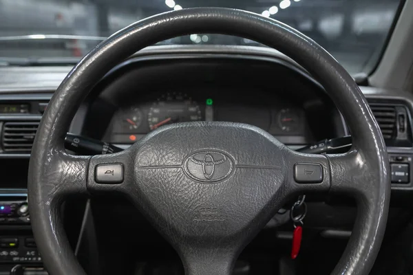 Novosibirsk Rusia Octubre 2020 Toyota Carina Detalles Cabina Velocímetro Tacómetro —  Fotos de Stock