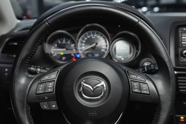 Novoszibirszk Oroszország Október 2020 Mazda Szalon Egy Stílusos Autó Sebességmérő — Stock Fotó