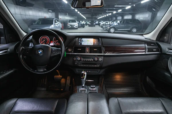 Novosibirsk Rusia Noviembre 2020 Bmw Prestige Interior Del Coche Con —  Fotos de Stock