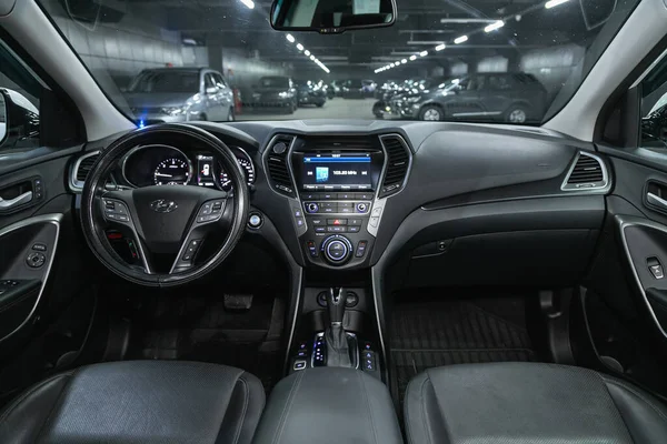 Nowosibirsk Russland November 2020 Hyundai Santa Lenkrad Schalthebel Multimediasysteme Fahrersitze — Stockfoto