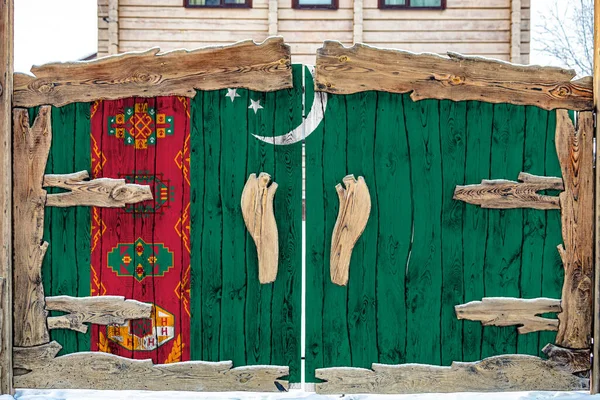 Закриття Національного Прапора Туркменістану Дерев Яних Воротах Біля Входу Закриту — стокове фото