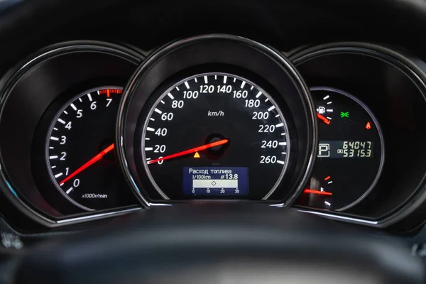 Novosibirsk Ryssland December 2020 Nissan Murano Bil Inredningsdetaljer Hastighetsmätare Varvräknare — Stockfoto