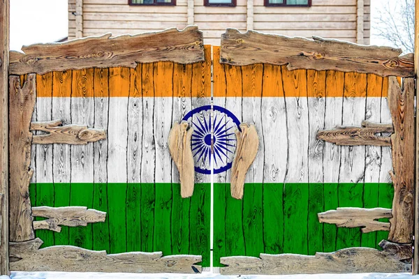 Primer Plano Bandera Nacional India Una Puerta Madera Entrada Del —  Fotos de Stock