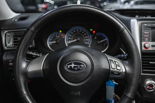 Novosibirsk Rusia Ianuarie 2021 Subaru Forester Interior Auto Volan Logo — Fotografie, imagine de stoc