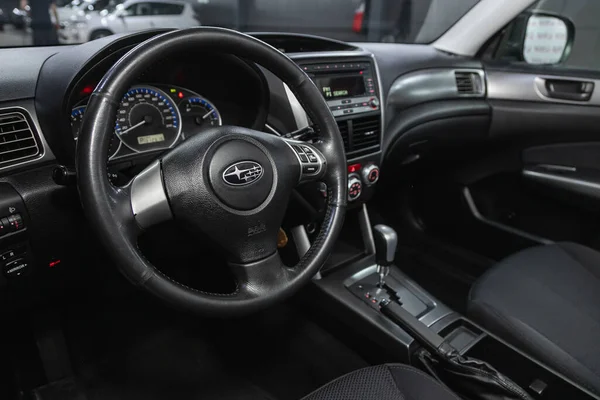 Novosibirsk Rusia Enero 2021 Subaru Forester Interior Automático Volante Con —  Fotos de Stock