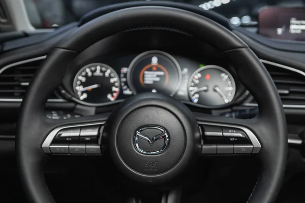 Novosibirsk Rusland Januari 2021 Mazda Cx30 Auto Interieur Stuurwiel Met — Stockfoto