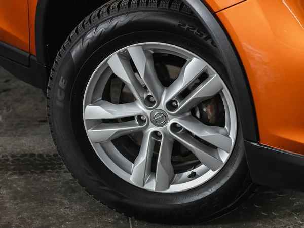 Novoszibirszk Oroszország Január 2021 Nissan Trail Close Car Wheel Car — Stock Fotó