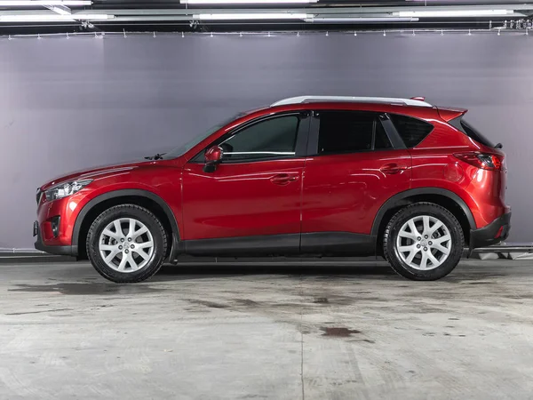 Novossibirsk Russie Février 2021 Mazda Rouge Vue Côté Suv Voiture — Photo