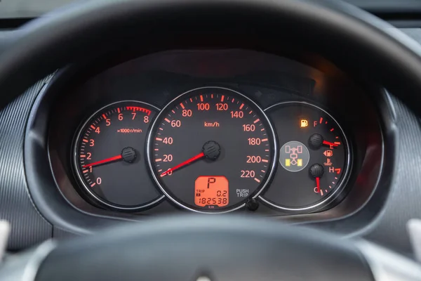 Novosibirsk Russia February 2021 Mitsubishi Pajero Sport Speedometer Marked 220 — Stock Photo, Image