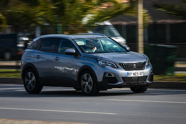 Antalya Turkey April 2021 Gray Peugeot 3008 Driving Fast Street — Stock Photo, Image