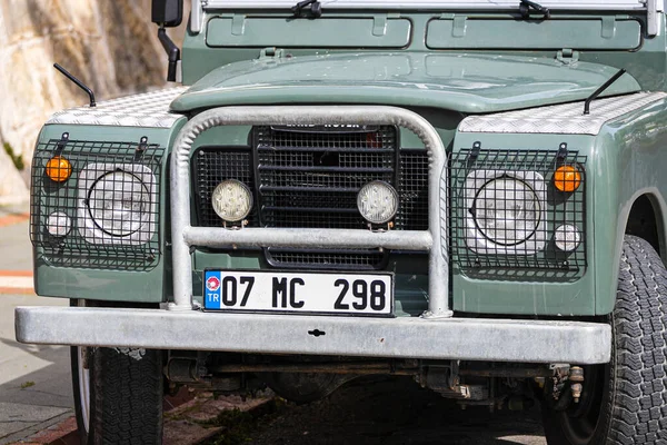 Antalya Turecko Dubna 2021 Zelený Land Rover Defender Detailní Záběr — Stock fotografie