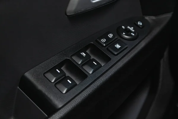 노보시비르스크 러시아 2021 Kia Sportage Car Door Armrest Window Control — 스톡 사진