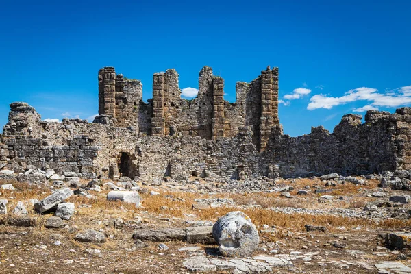 Antika Bir Harabe Şehir Yüzyıldan Kalma Bazilika Türkiye Deki Aspendos — Stok fotoğraf