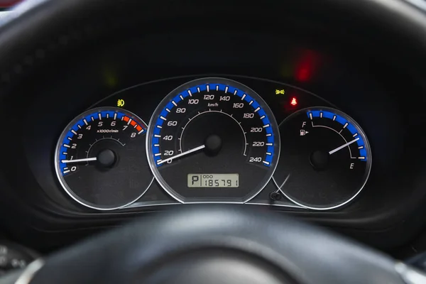 2021年5月29日 Subaru Forester Close Instrument Car Panel Odometer Speed Ometer — 图库照片